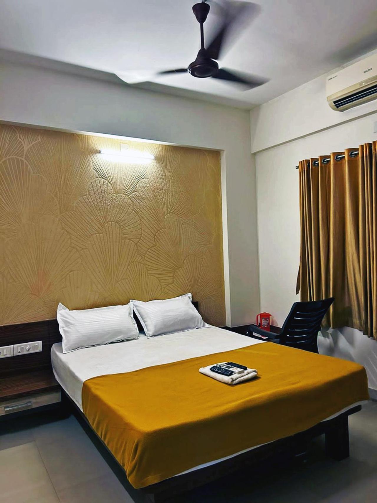 Hotel Radha Pangala Exterior foto